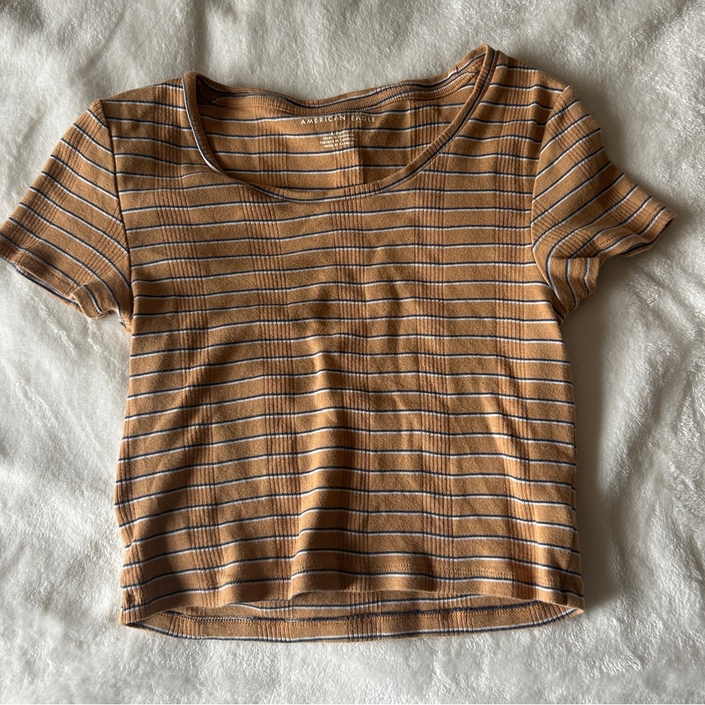 American Eagle S cropped tee